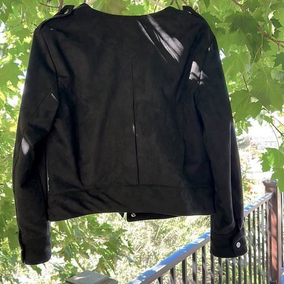 Bomber style H&M faux black suede jacket size 12 - Picture 2 of 3